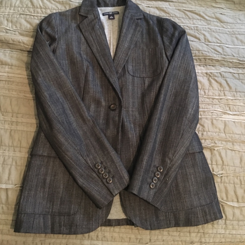 Gap Demin Blazer. Size 8. EUC!